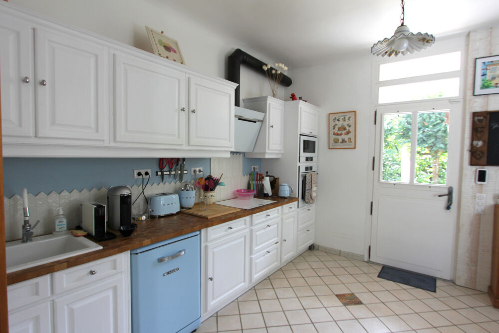 à vendre  Propriété/château Parmain (95620)
