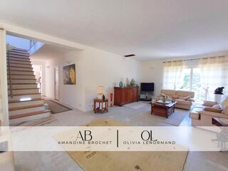  Maison � vendre 8 pi�ces 311 m�