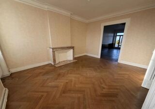  Maison à vendre 13 pièces 365 m²