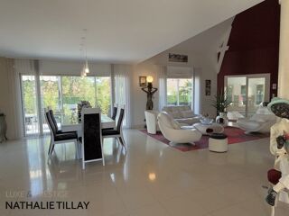  Maison � vendre 6 pi�ces 231 m�