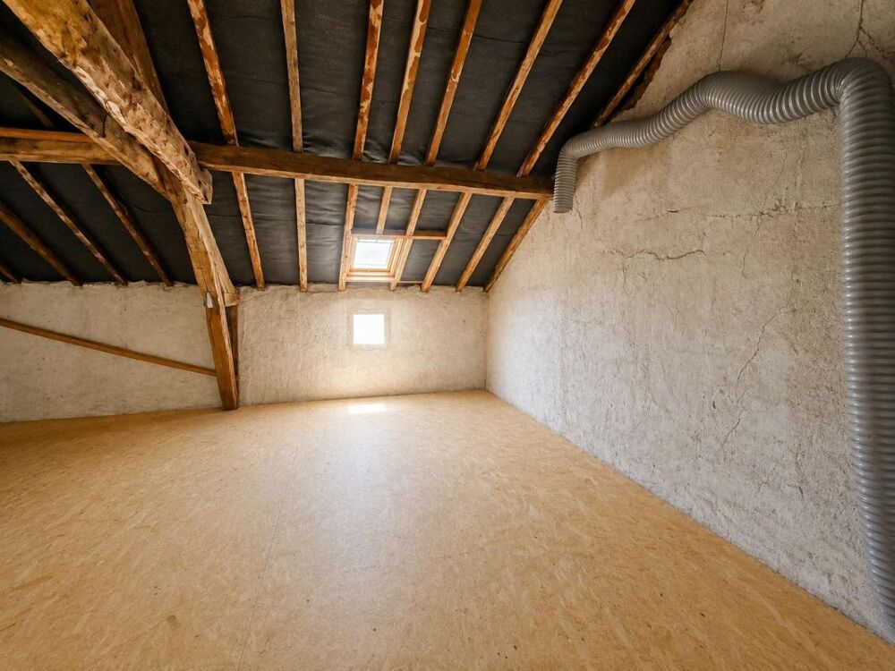 Vente Appartement CHOLET CENTRE-VILLE – T2 SOUS COMBLES – DERNIER ÉTAGE – PARKING Cholet