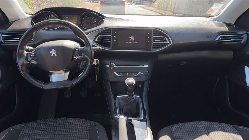 308 SW II 1.5 BlueHDi 100 Allure 2019 occasion 45120 Chalette Sur Loing