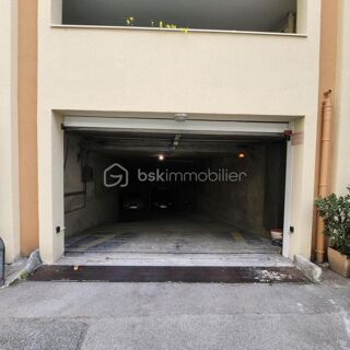  Parking / Garage � vendre 12 m�