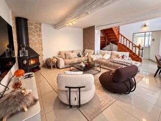  Propriété/château à vendre 7 pièces 194 m²