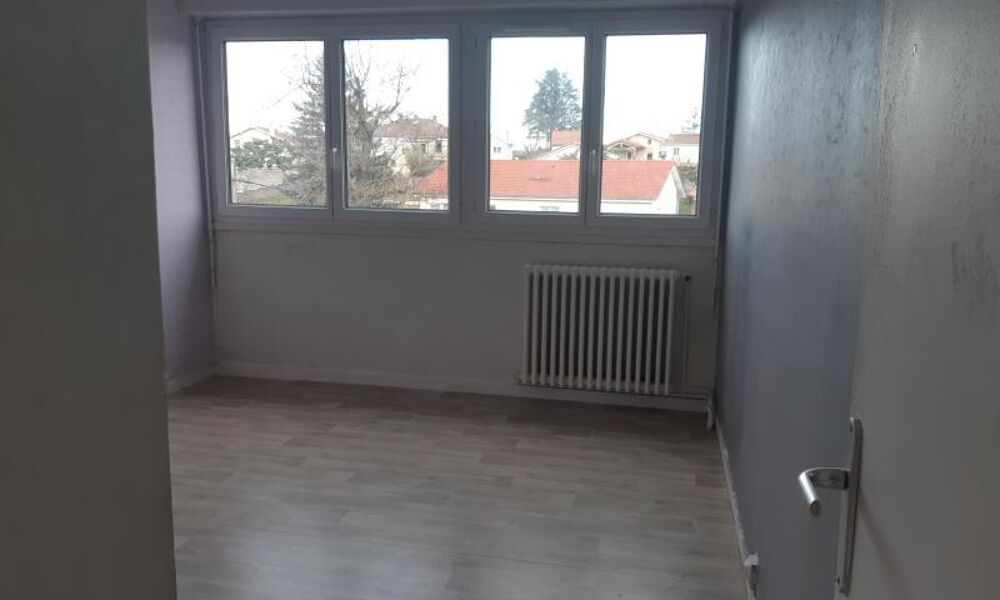Location Appartement T6 et plus Unieux