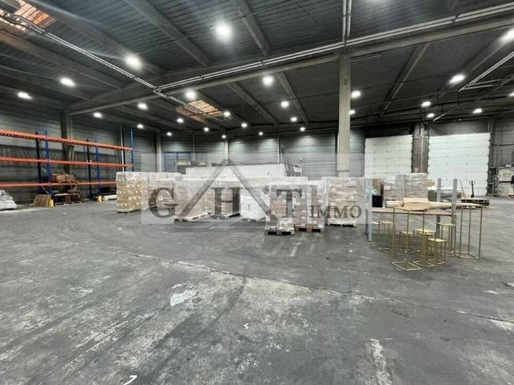   LOCAL D'ACTIVITÉS DE 1608 M² À LOUER À GONESSE 