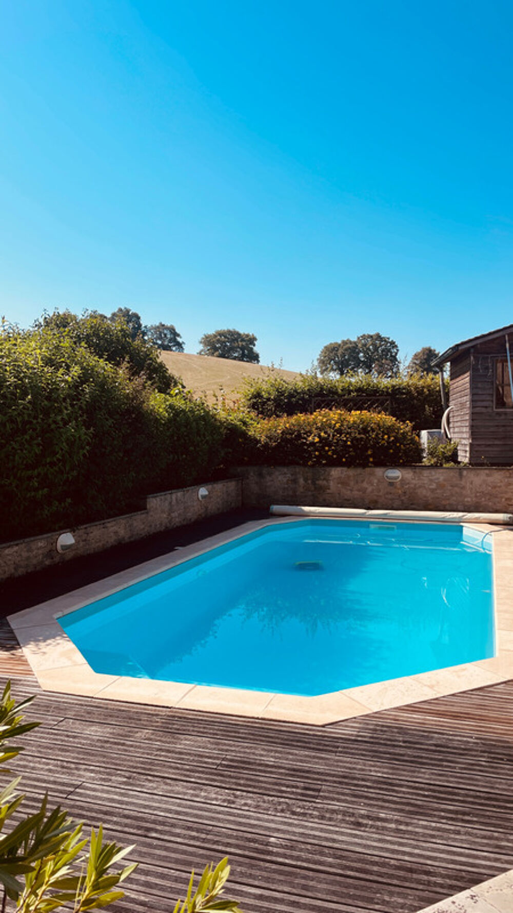 Vente Maison Maison de charme 180 m² avec piscine et 260 m² de dépendances – Potentiel gîtes – Proche Nevers la Charité-sur-Loire et Pougues- Parigny les vaux