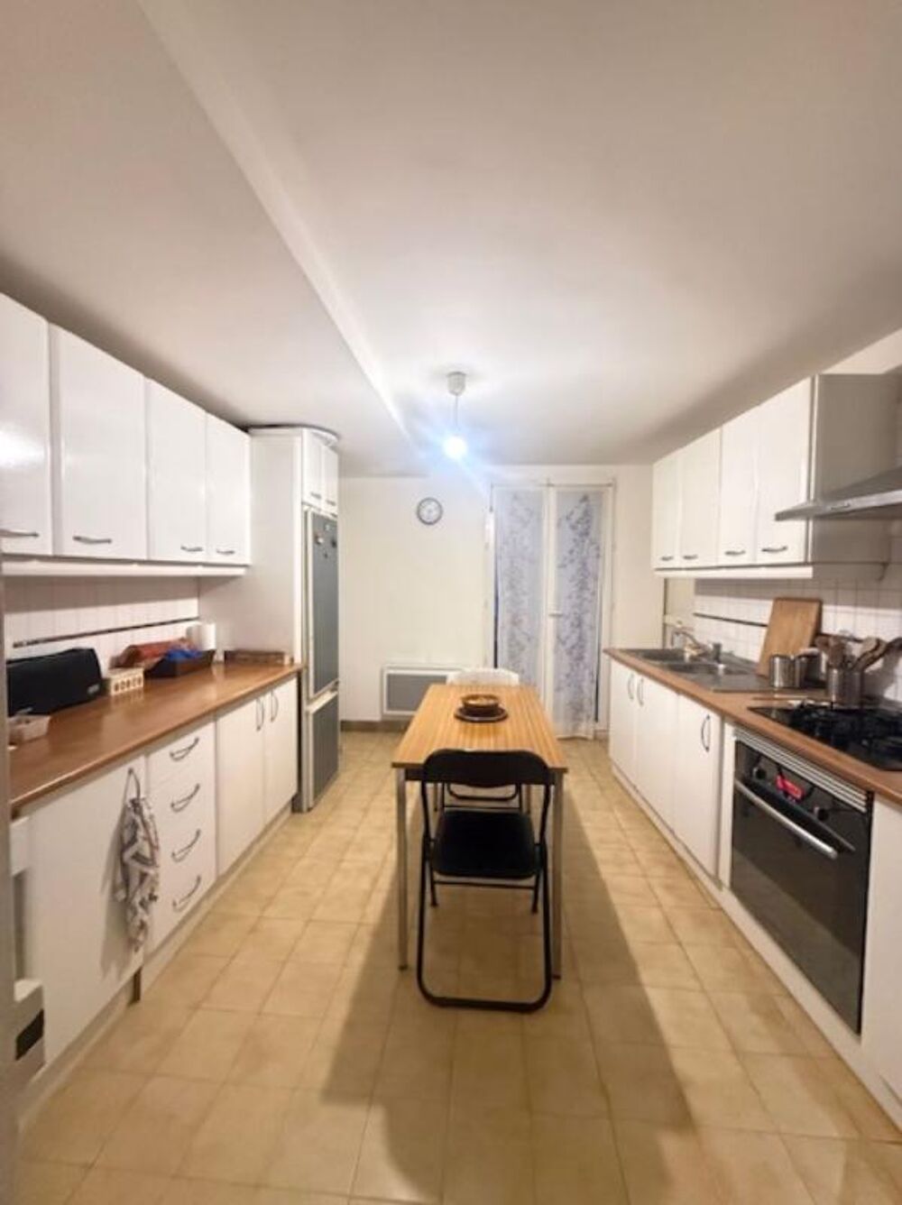 Vente Maison Idéal investisseur ! Ensemble de 3 logements: soit deux T3 et un T2 avec deux garages et cave Gignac
