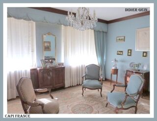  Maison à vendre 15 + pièces 663 m²