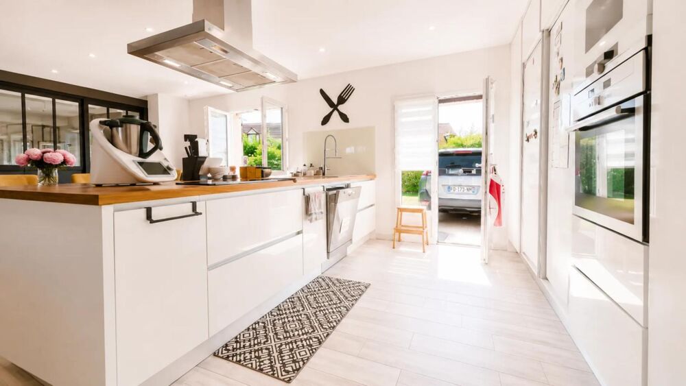 Maison moderne PLAIN PIED de 5 pièces de 110 m² à Crouy-en-Thelle (60)