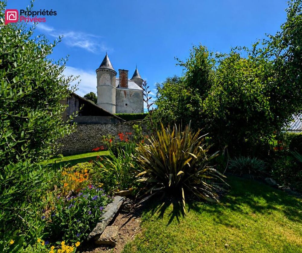 Vente Maison Maison de bourg rénovée de 130 m² avec jardin, véranda et deux garages ? Aucun travaux à prévoir ? Ambrières-les-Vallées 53300 e Ambrieres les vallees