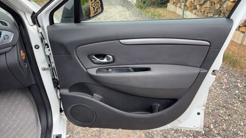 Sc&eacute;nic III 1.2 Tce 115 Limited 2014 occasion 60800 Crepy En Valois