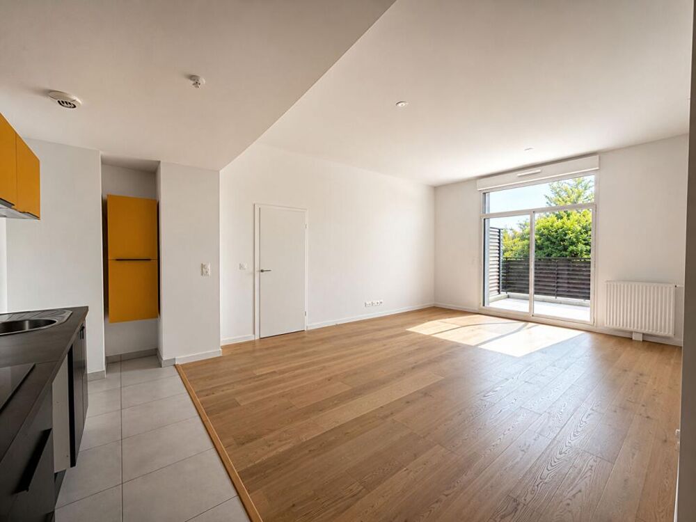 Vente Appartement APPARTEMENT T3 AVEC BALCON RECENT HYPER CENTRE PESSAC Pessac
