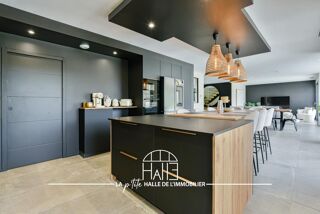  Villa à vendre 9 pièces 236 m²