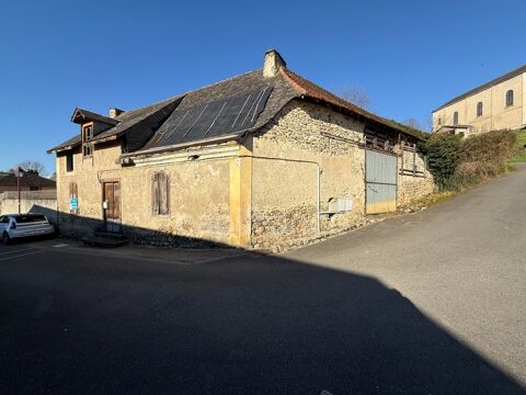   Maison ancienne avec grange et terrain Maison - 4 pi�ce(s) - 100 m�