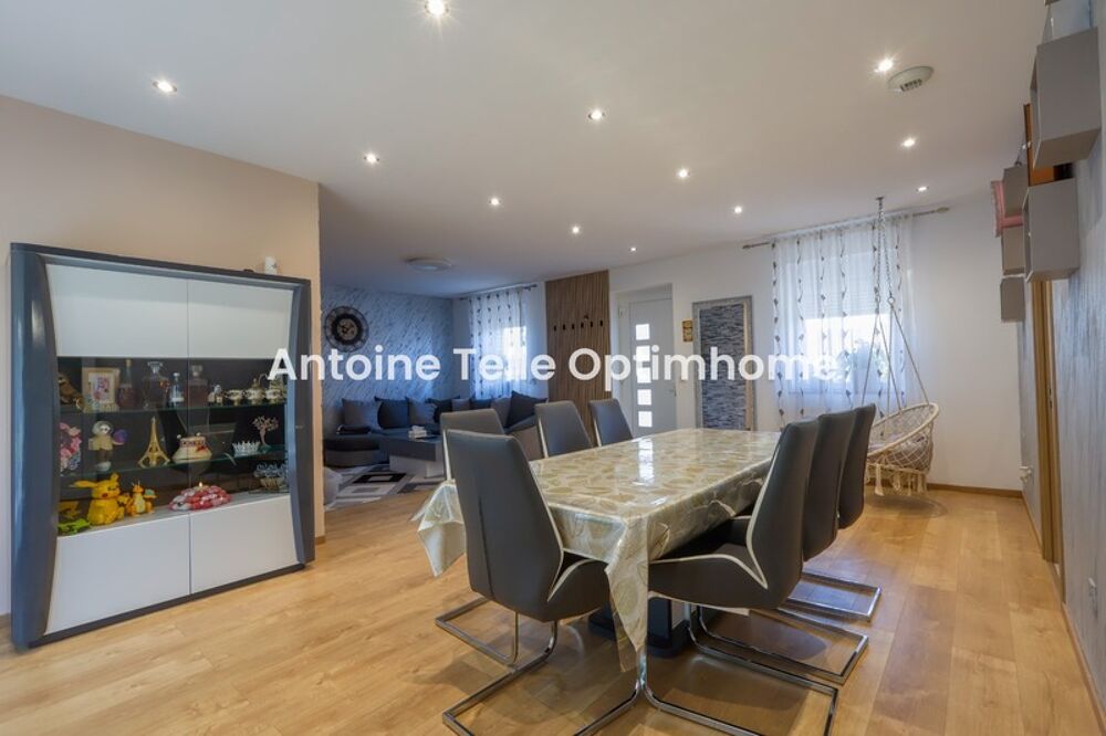 Poix du Nord 59218 - Maison semi-individuelle de 2 chambres avec stationnement privé, terrasse & jardin clos