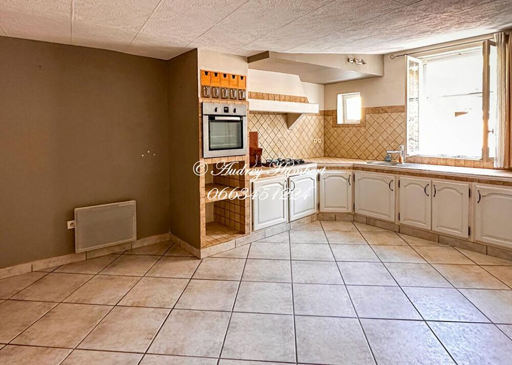 Vente Maison EXCLUSIVITE, RIEZ, MAISON DE VILLAGE au calme, 98 m² avec belles possibilités (investissement ou maison familiale) Riez