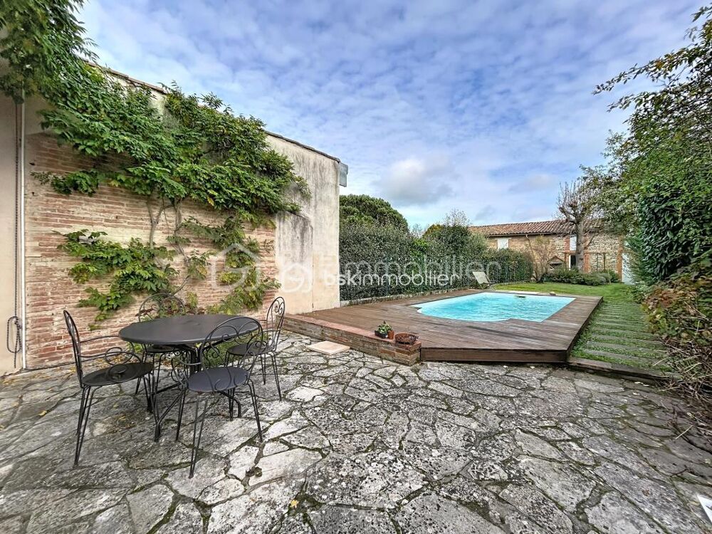 PROPRIÉTÉ DE CARACTÈRE, MAISON 9 PIÈCES 244 M² AVEC SON ANNEXE 27M² ET BÂTIMENT DE 127M²