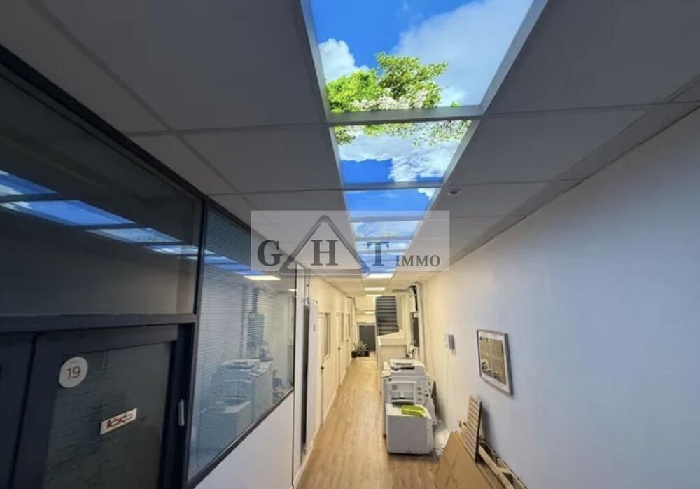   BUREAUX À VENDRE 442 M2 SUR MONTREUIL ! Montreuil