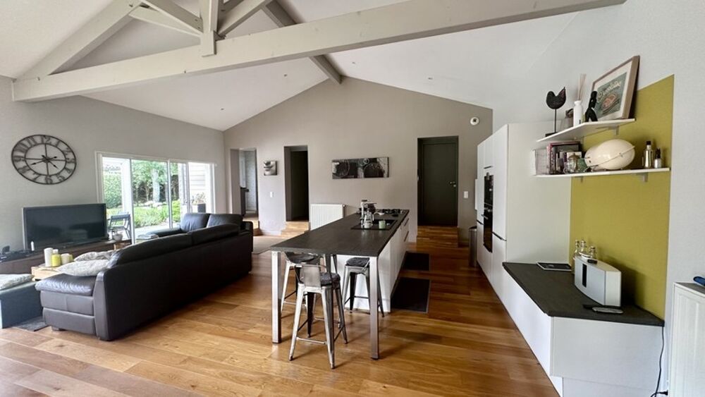 Vente Maison Maison à vendre 6 pièces MARTIGNAS SUR JALLE (33) Martignas sur jalle