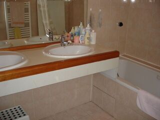  Appartement à louer 4 pièces 96 m²