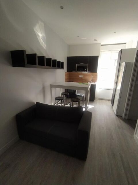   Charmant meubl rcemment rhabilit Appartement - 3 pice(s) - 48 m