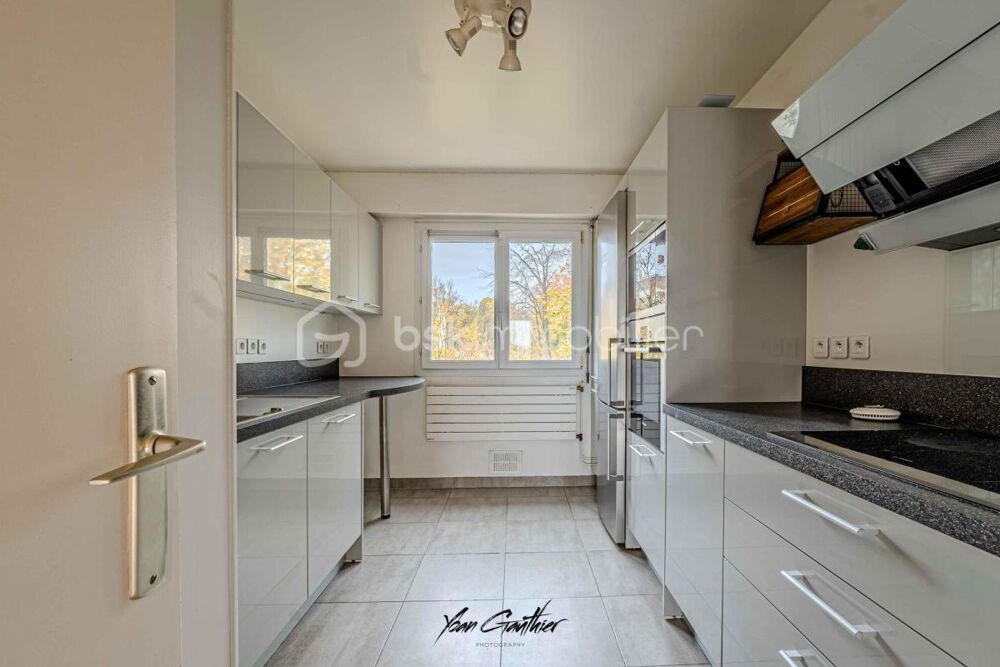 T4 PLEIN SUD DERNIER ETAGE 83 m2