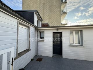  Immeuble à vendre 15 + pièces 301 m²