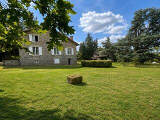  Propriété/château à vendre 12 pièces 231 m²