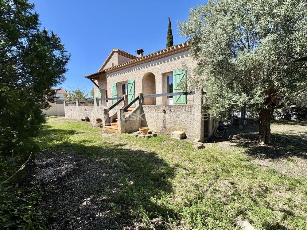 Maison de caractère avec potentiel, garage et jardin à 20 min des plages