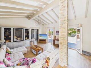  Villa à vendre 11 pièces 253 m²