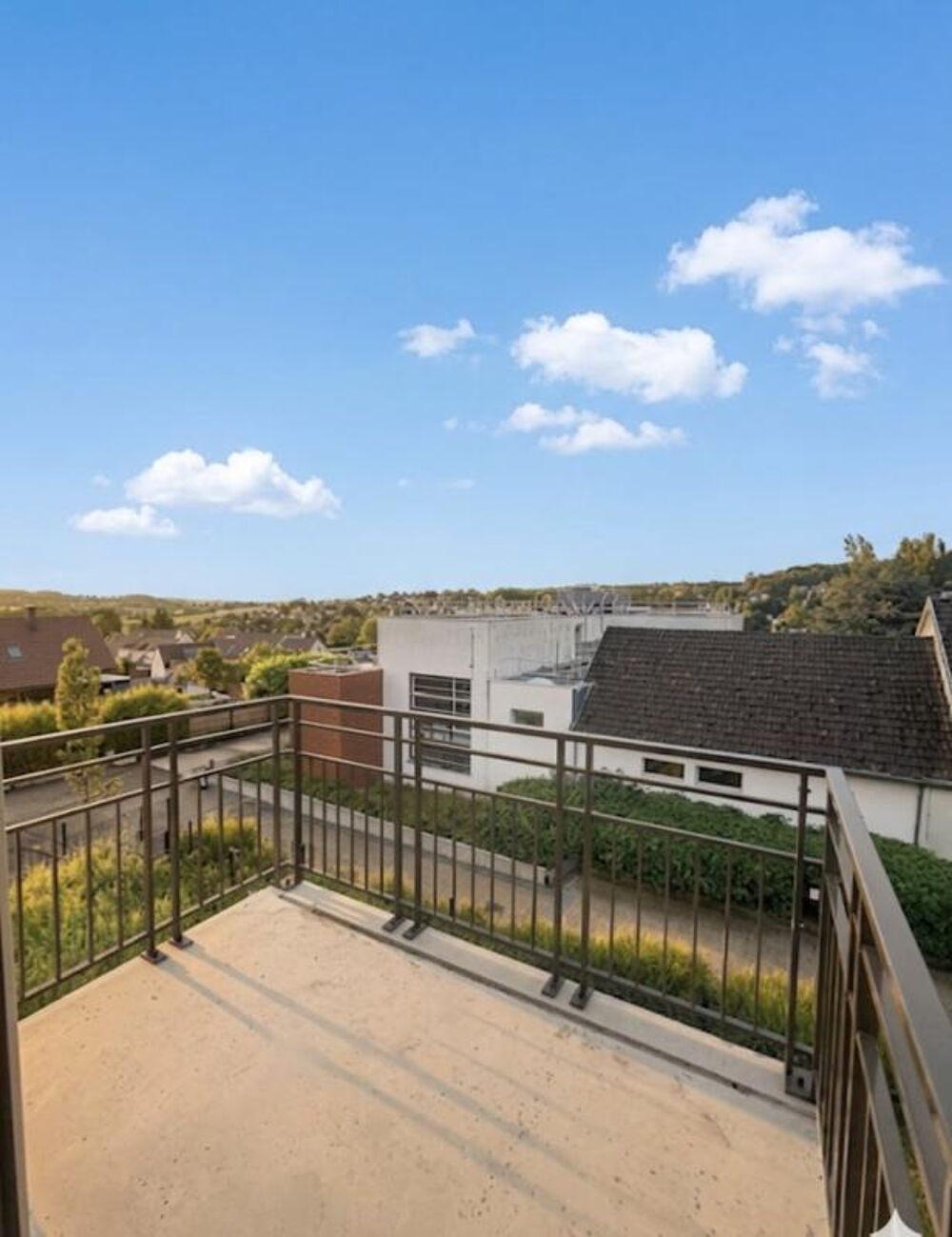 Vente Appartement 4 PIECES EN DERNIER ETAGE AVEC BALCON Morainvilliers