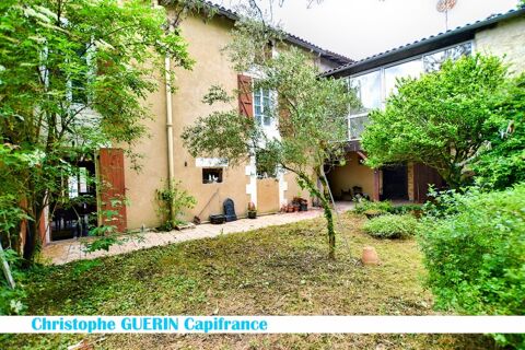   Dpt Charente (16),  vendre MONTIGNAC CHARENTE maison P9 de 230 m - Terrain de 1 048,00 m Maison - 9 pice(s) - 230 m