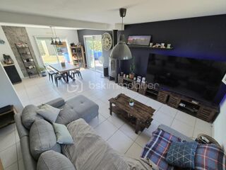  Propriété/château à vendre 5 pièces 121 m²