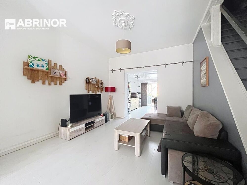 Maison 4 pièces 112 m² · à Croix · 112 m² · 262 000 €