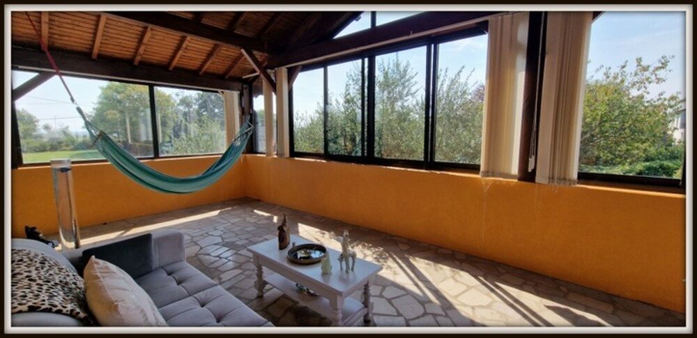 Vente Maison Maison à vendre 5 pièces SENNECE LES MACON (71)terrain clos 1600 m² piscine Sennece les macon