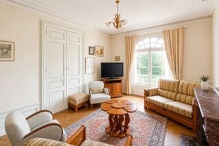  Propri�t�/ch�teau � vendre 10 pi�ces 250 m�
