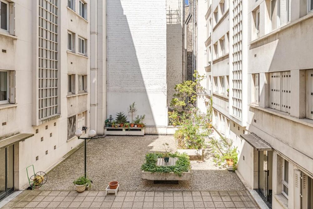 Vente Appartement Superbe studio meublé et rénové sur cour – Jules Joffrin Paris 18