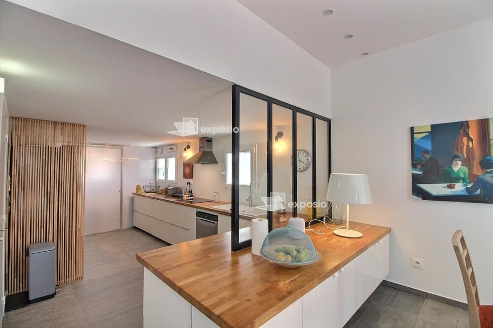 Maison rénovée idéalement située entre mer et ville-110 m2 - 444 000