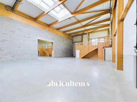   Local d'activité de 720 m² à Gellainville, proche Chartres 