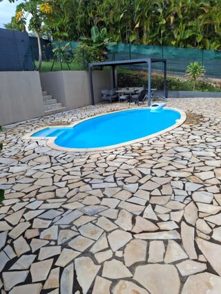 Maison 6 pièces 145 m² · à Baie-Mahault · 145 m² · 749 000 €