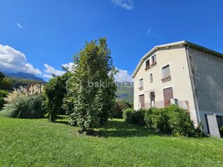  Propriété/château à vendre 8 pièces 185 m²