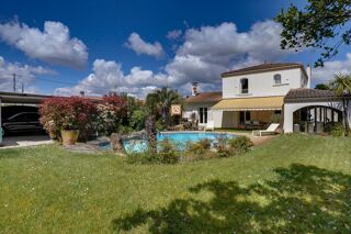  Maison  vendre 8 pices 181 m