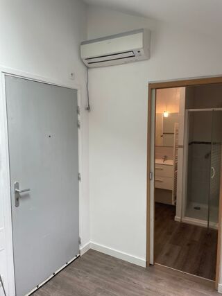  Appartement à louer 1 pièce 27 m²