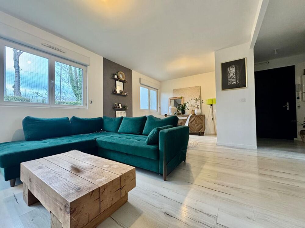 Appartement Amiens SUD 3 pièce(s) 71.40 m2 2 chambres , 2 places de parking, jardin