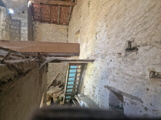  Remise / Grange à vendre 1 pièce 80 m²
