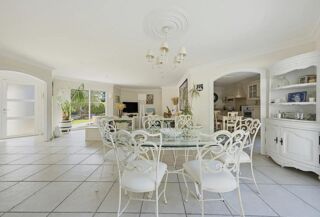  Maison � vendre 10 pi�ces 180 m�