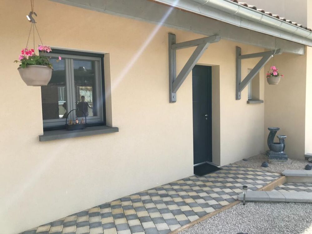 MAISON INDIVIDUELLE RECENTE SPACIEUSE ET LUMINEUSE