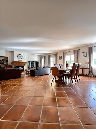  Villa � vendre 12 pi�ces 433 m�