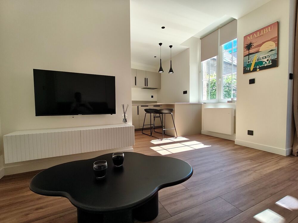 Vente Appartement DIJON CENTRE - APPARTEMENT REFAIT A NEUF Meublé et Equipé Dijon